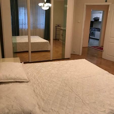 Gabor Pal 1 Apartman 2 Szoba Dunafoldvar المظهر الخارجي الصورة