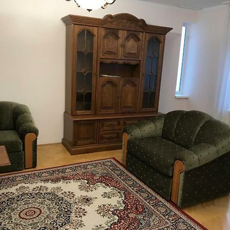 Gabor Pal 1 Apartman 2 Szoba Dunafoldvar المظهر الخارجي الصورة