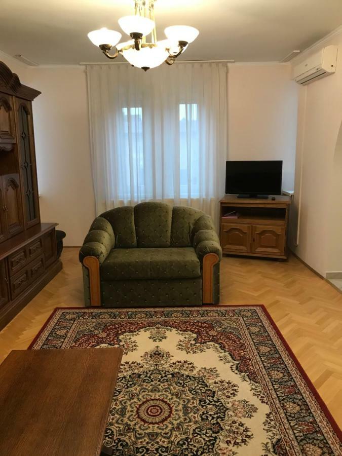 Gabor Pal 1 Apartman 2 Szoba Dunafoldvar المظهر الخارجي الصورة